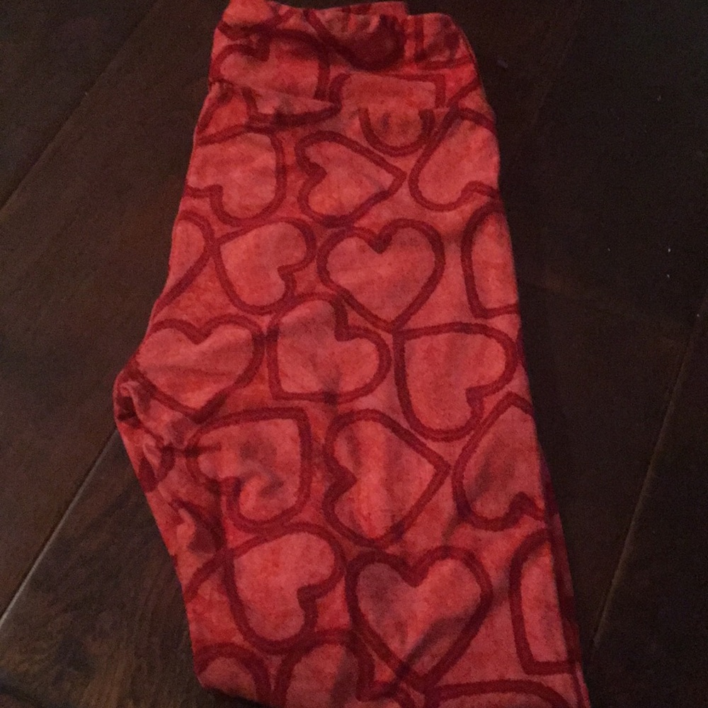 LuLaRoe Heart Print Leggings